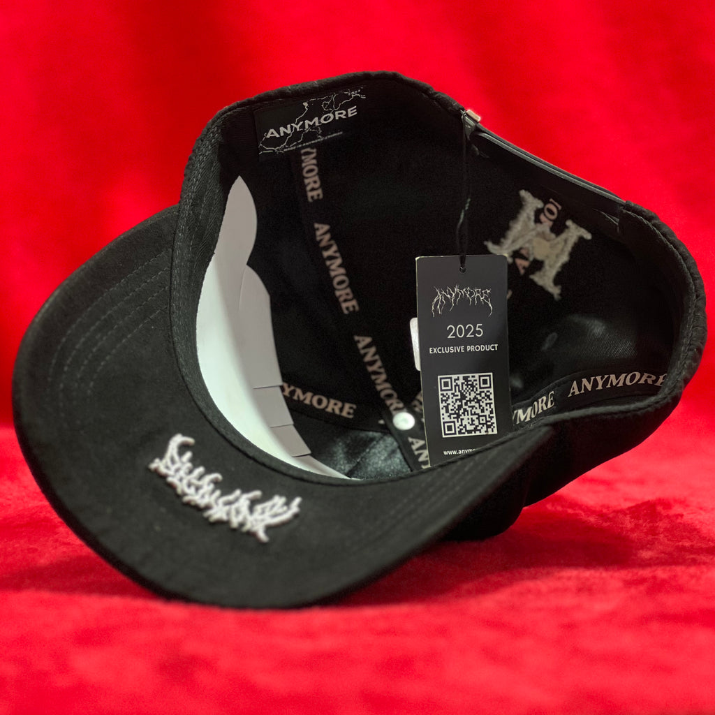 Gorra Anymore Crystals