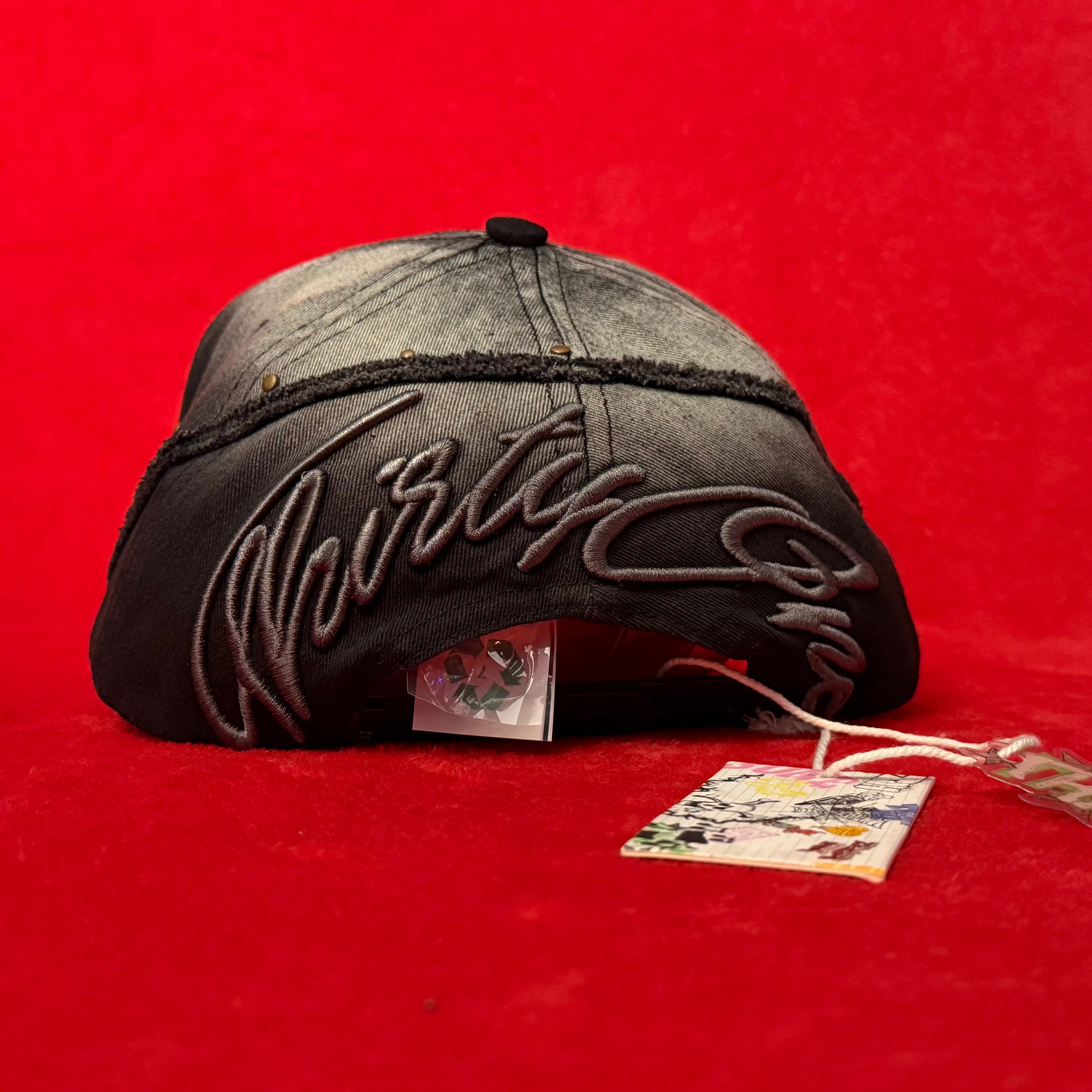 Gorra 31 Hats Fade To Black