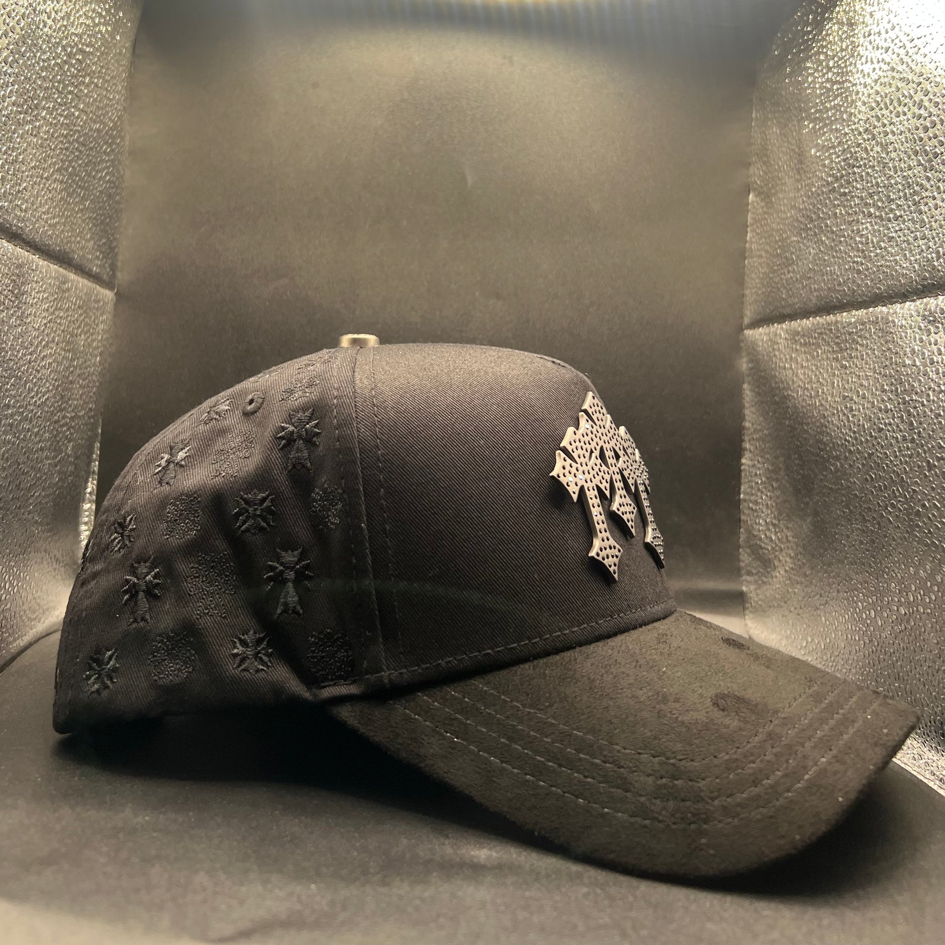 Gorra Barbas Hats x Rich The Kid Chrome Blackout
